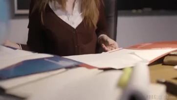 Nevelő Muterom nyaldosta a vaginám Thumb