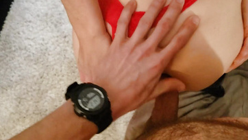 Teletöltötte a valagamat a vérvörös bugyimban Thumb