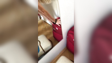 Párductestű amatőr nej igényli a kukit a fenséges nunijába a hotelszobában Thumb